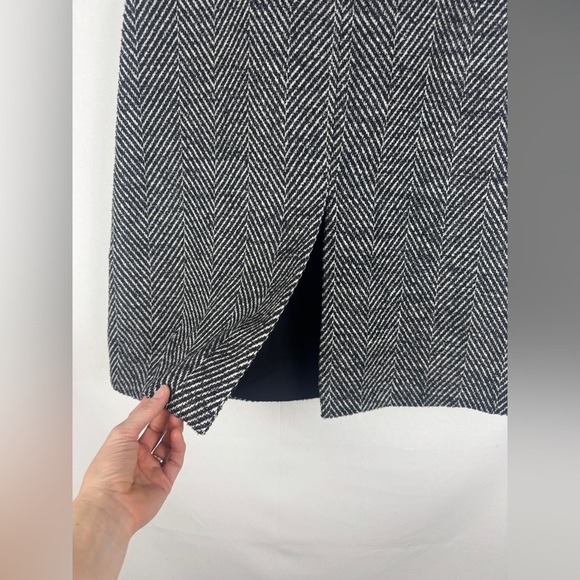 Ann Taylor Black and White Herringbone Skirt - Picture 2 of 8